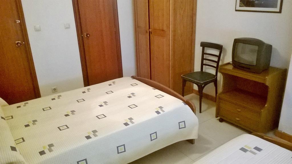 Hostal El Cairo Ferrol Exterior photo