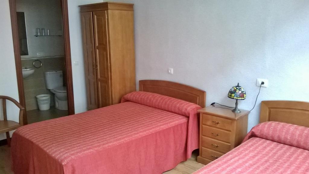 Hostal El Cairo Ferrol Exterior photo