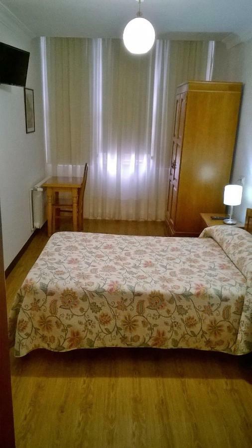 Hostal El Cairo Ferrol Exterior photo